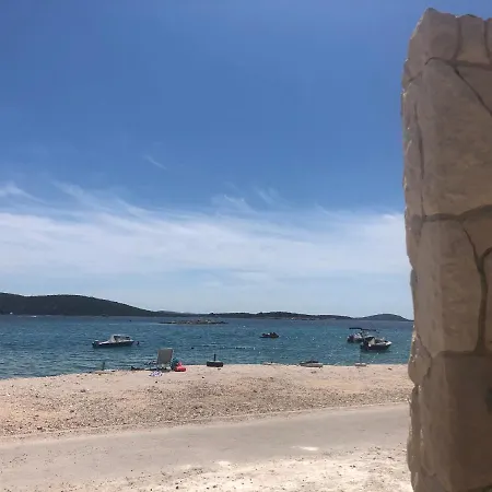 Luca شقة سيفيد