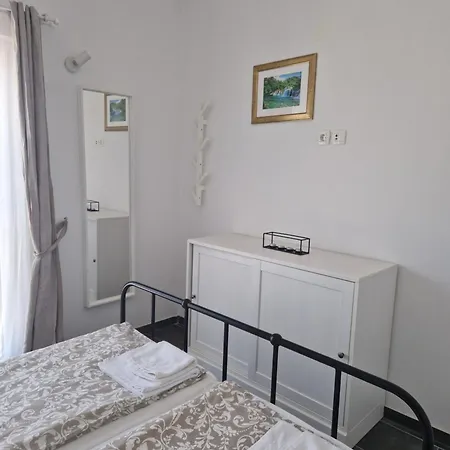 Luca Apartament *